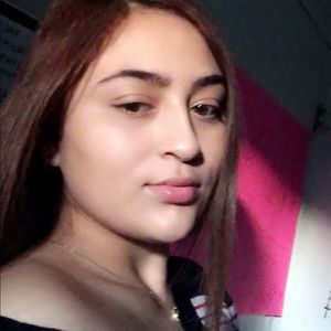 Meet your Posher, Felicity